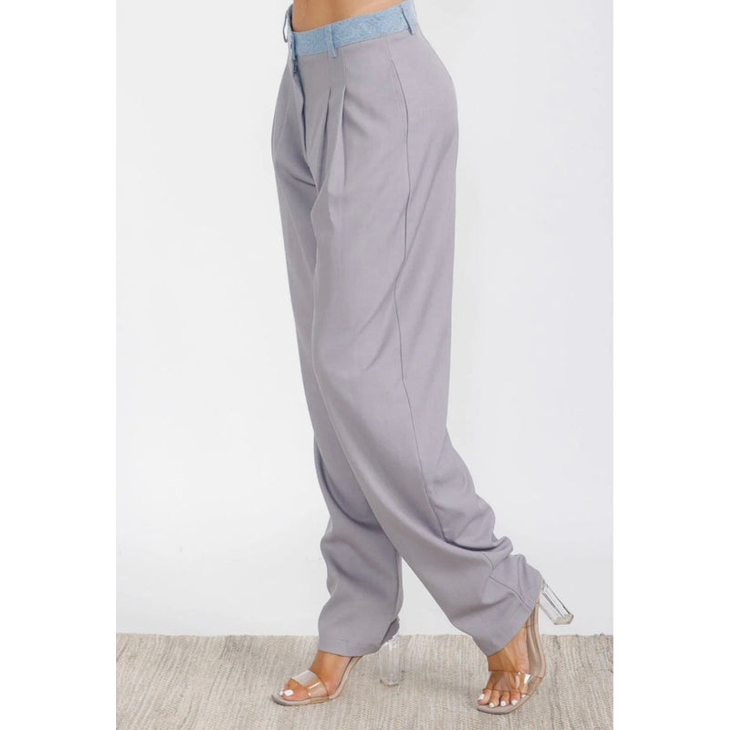 RUN THE LOOK PLEATED PANTS