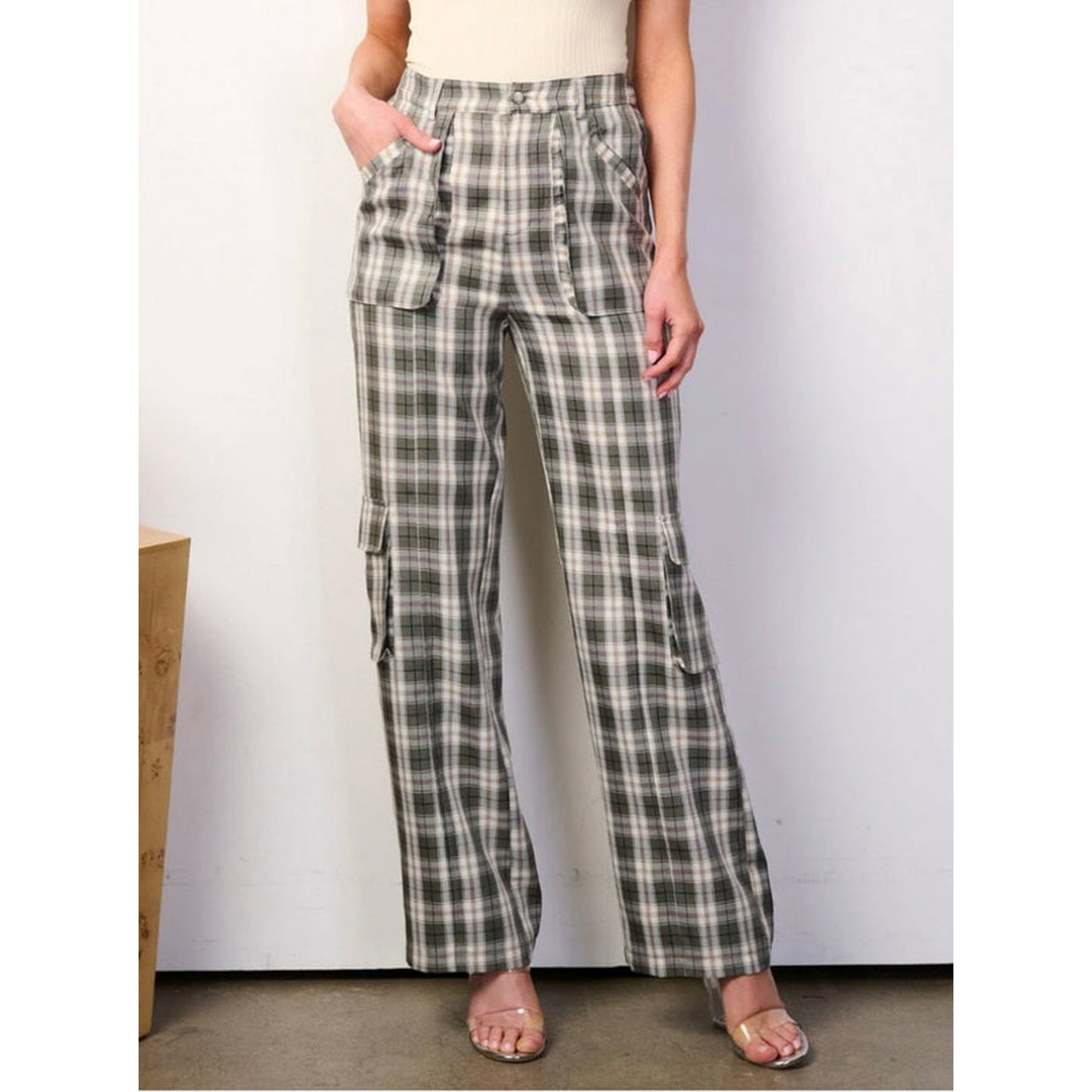 RUN THE STREETS PLAID CARGO PANTS